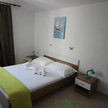 Apartment Prapatna 5704b